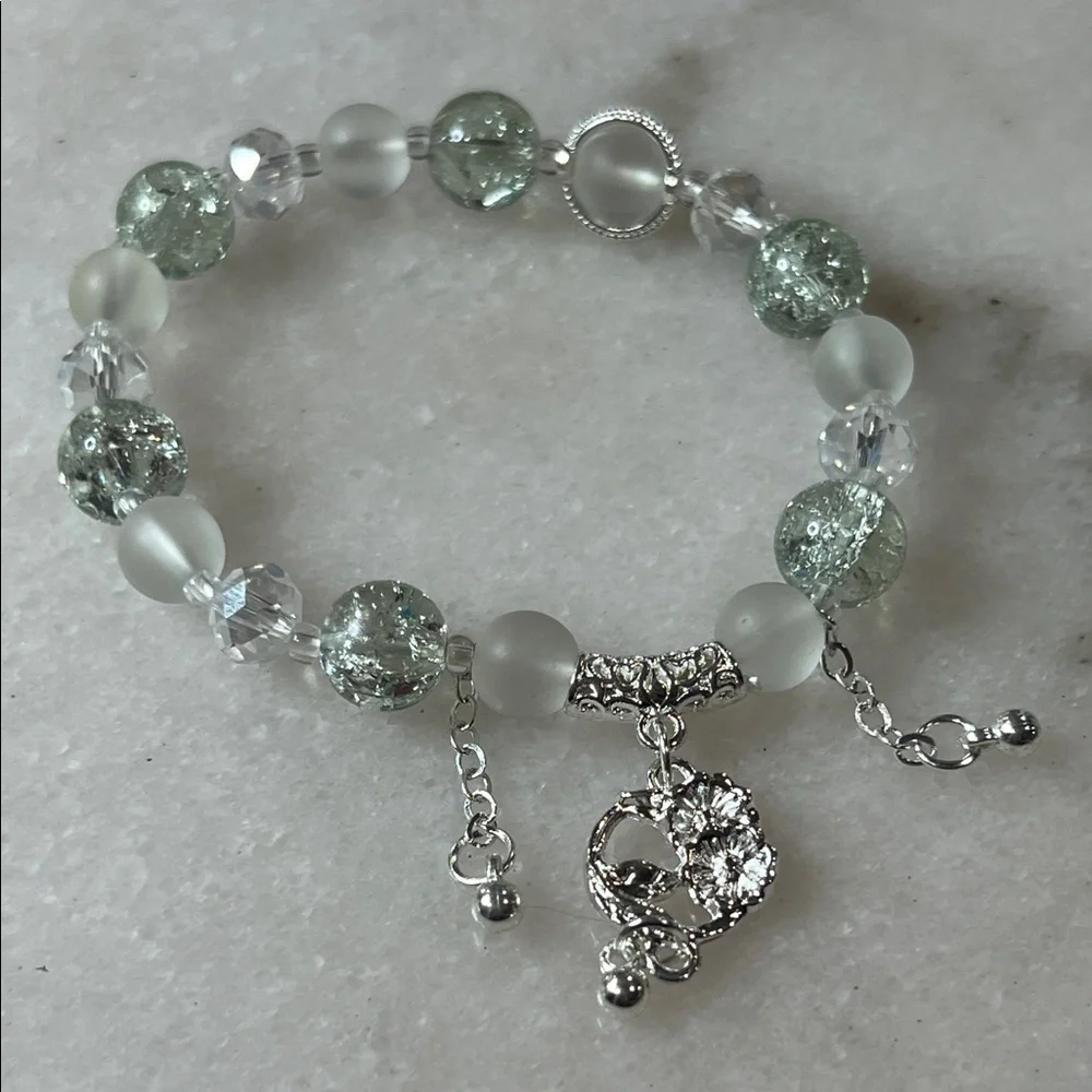 Elegant Silver and Green Beaded Bracelet